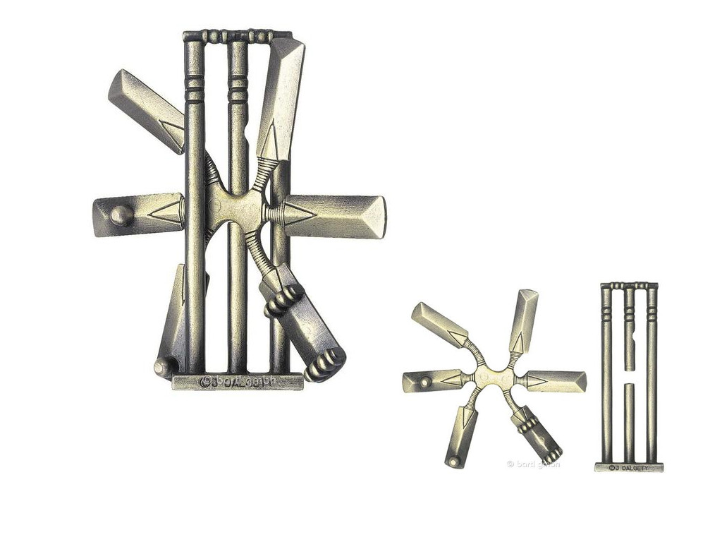 Metall Cast Puzzle Cricket